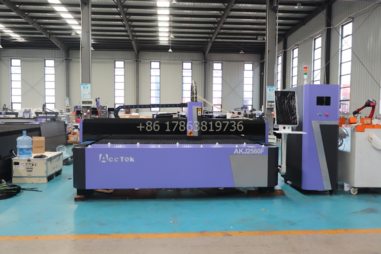 Metal AKJ2560F için 6000 Watt  - Industrial Laser Cutting Machine incelemesi ve fiyatı